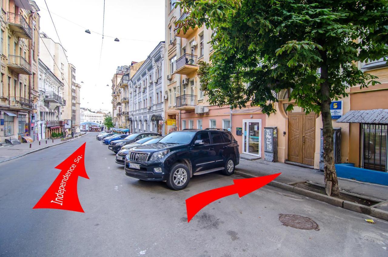 Apartment At Malaya Zhytomyrska 5 基輔 外观 照片