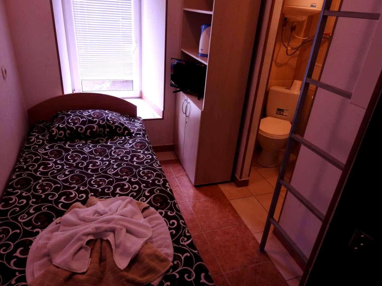 Apartment At Malaya Zhytomyrska 5 基輔 外观 照片