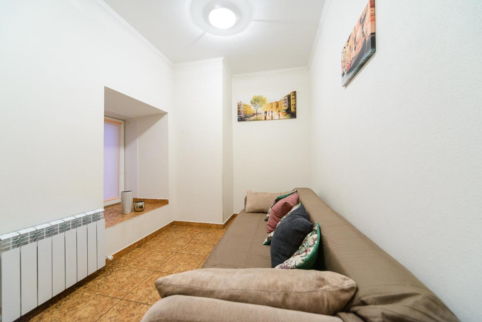 Apartment At Malaya Zhytomyrska 5 基輔 客房 照片