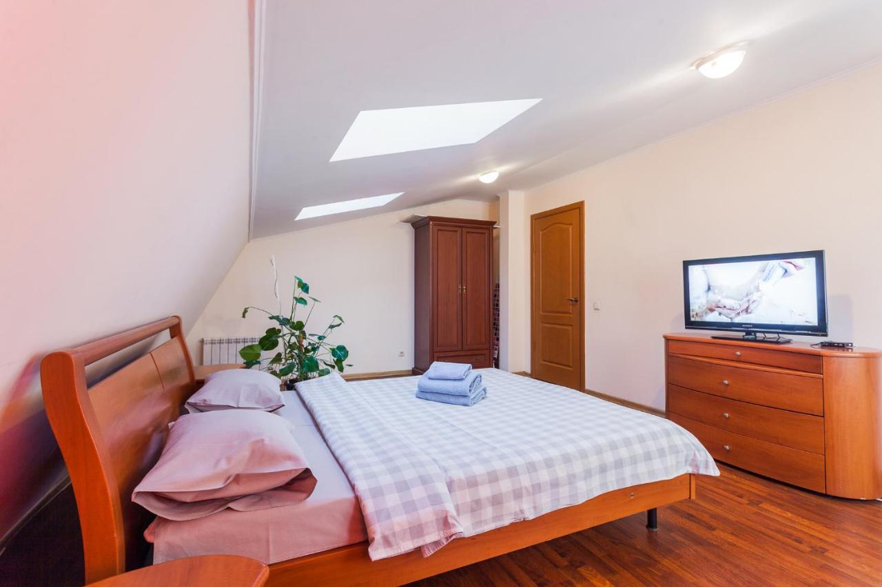 Apartment At Malaya Zhytomyrska 5 基輔 外观 照片